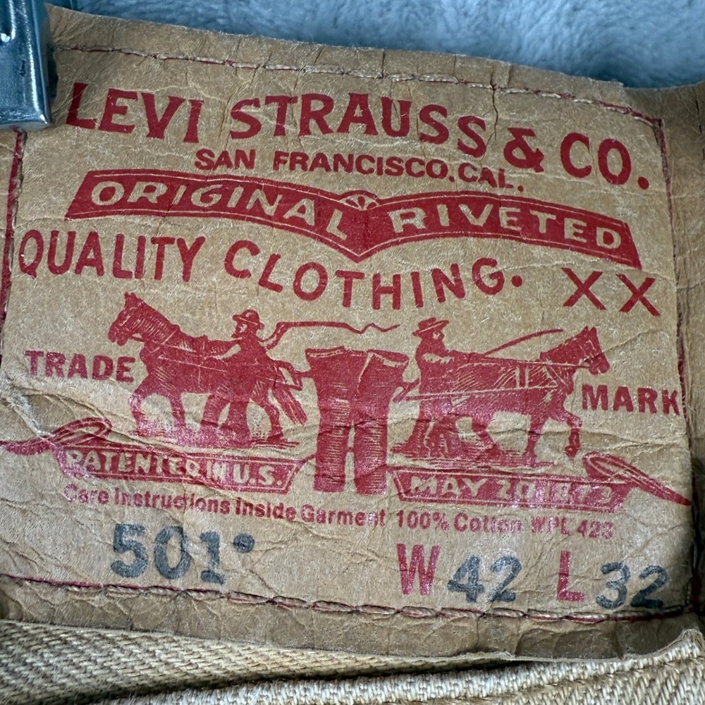 Levi Strauss & Co 501 Tan Straight Fit Denim Jeans Mens W42 L32 Cotton - Picture 3 of 9